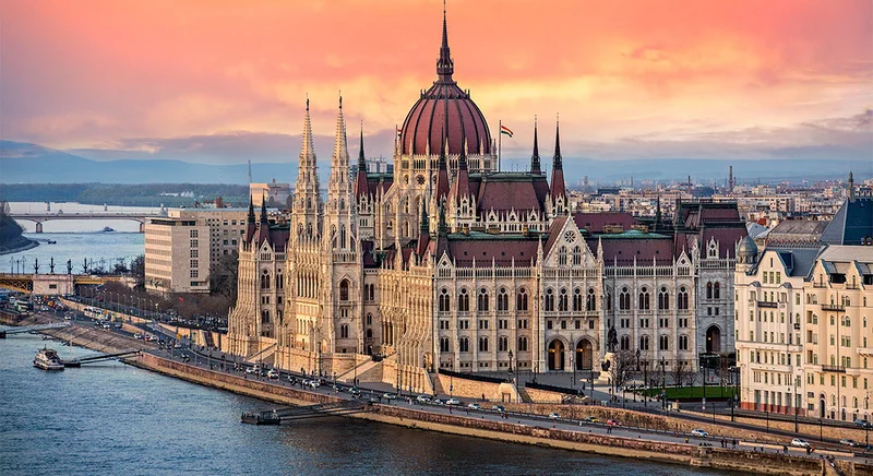 Венгерский парламент - главная достопримечательность Будапешта