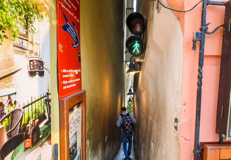 Самая узкая улочка Праги